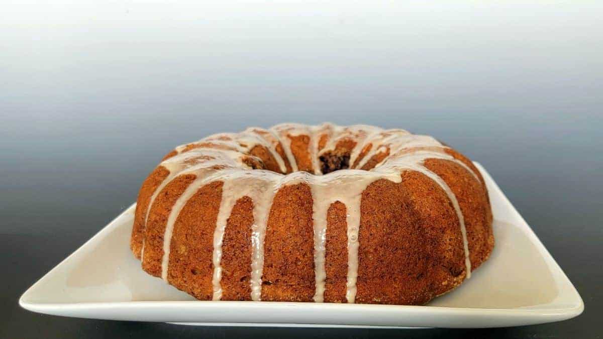 https://dessertswithstephanie.com/wp-content/uploads/2022/05/Mocha-Bundt-Cake-2.jpg
