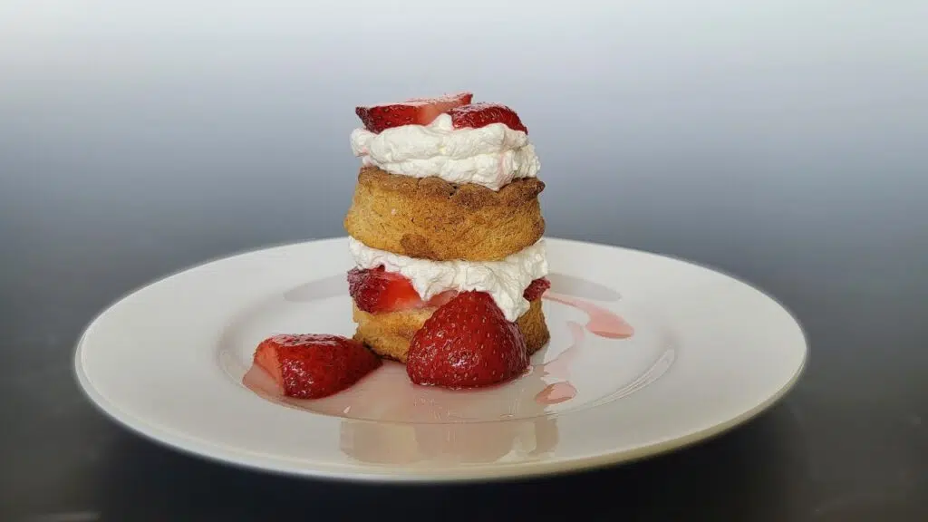 old-fashioned strawberry shortcakes from dessertswithstephanie.com
