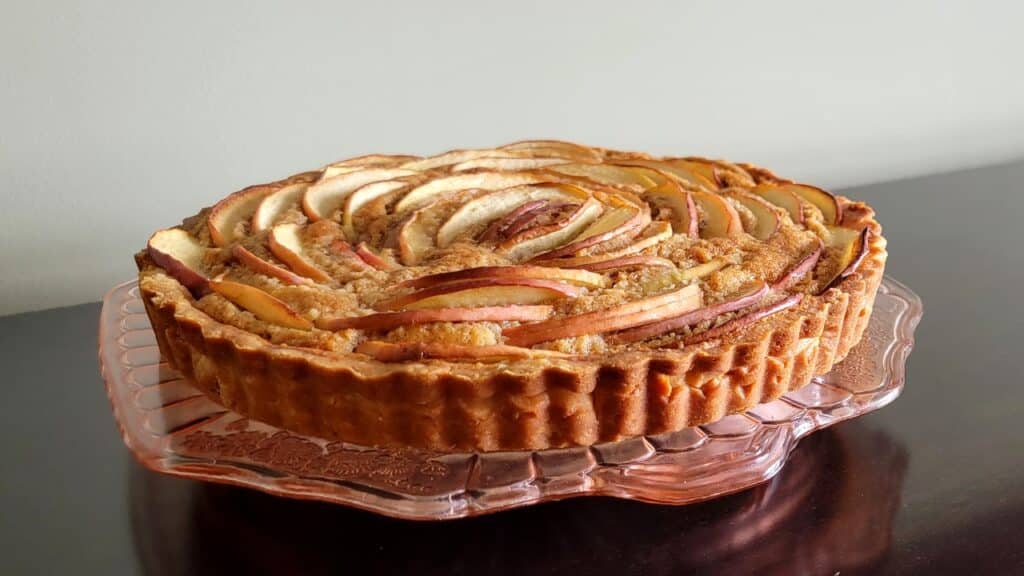 apple frangipane tart from dessertswithstephanie.com