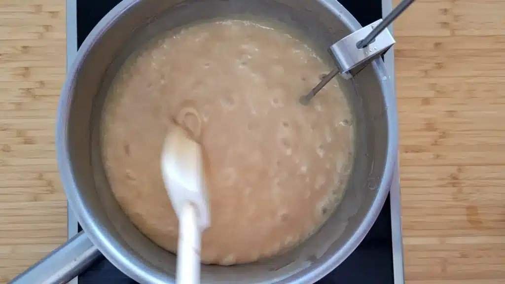 boiling caramel for candies