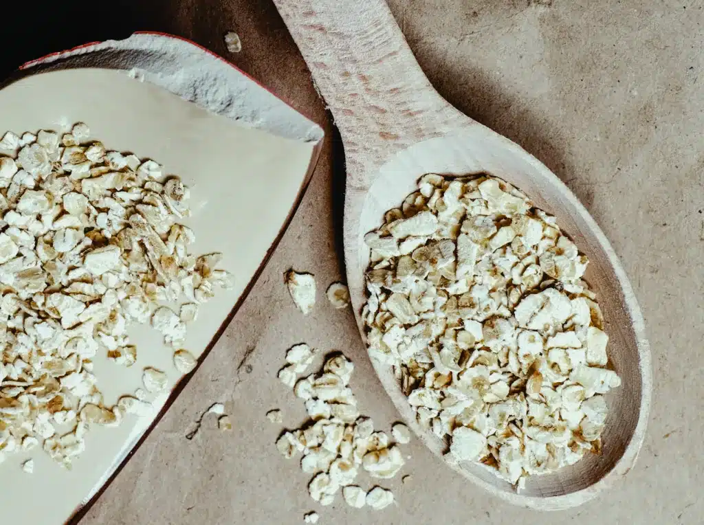 old fashioned oats for cookies in a spoon