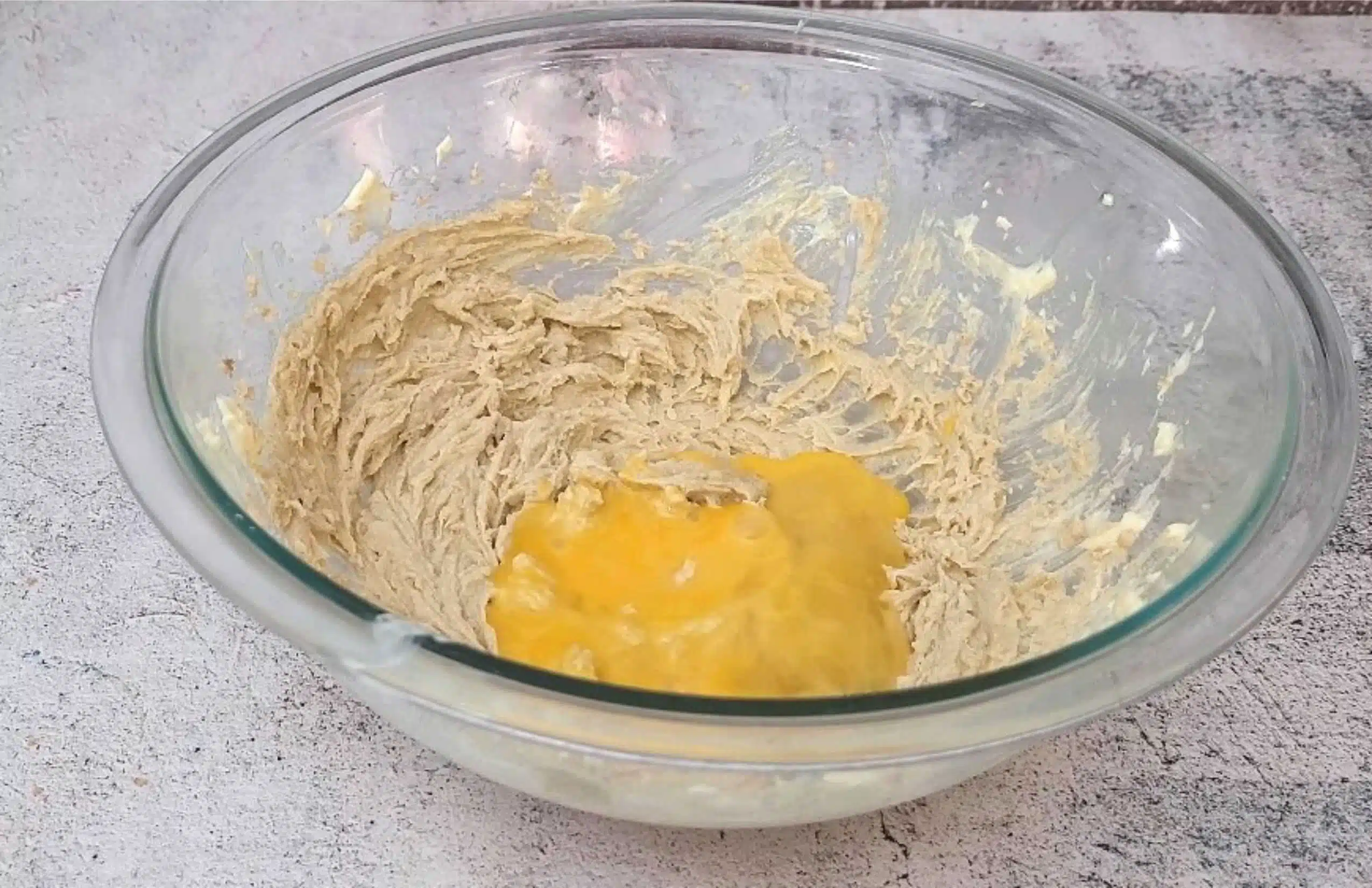 egg added to mixing bowl