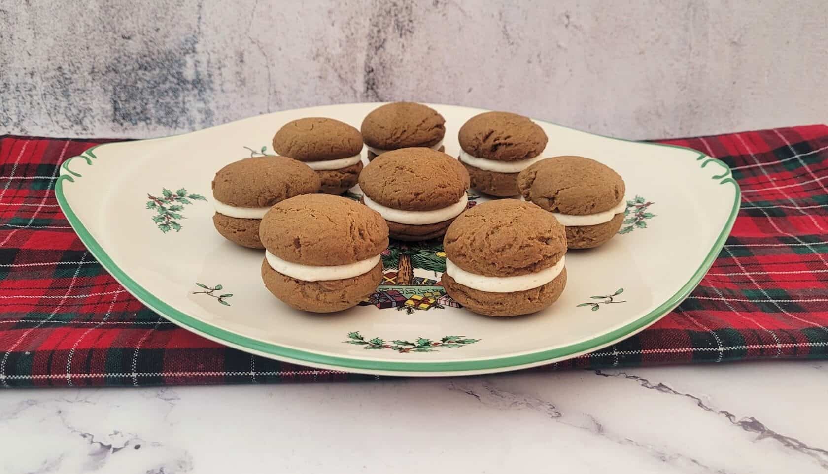 gingerbread whoopie pies on a Christmas serving platter